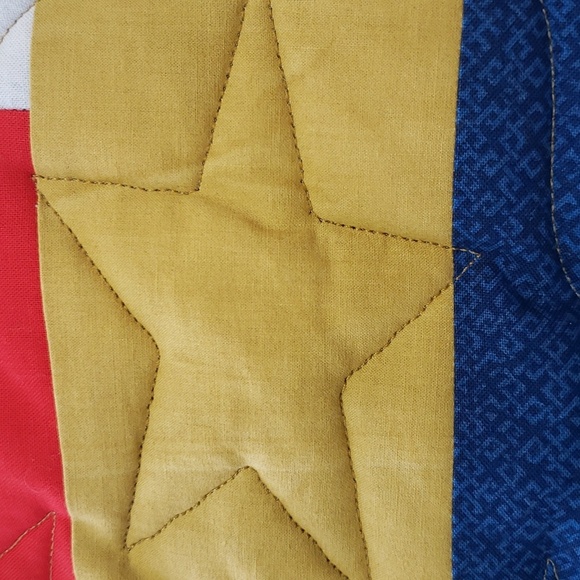 Handmade New Patriotic Double-Sided Quilt with Stars, Red, White & Blue, 76 x 68 - Picture 8 of 10